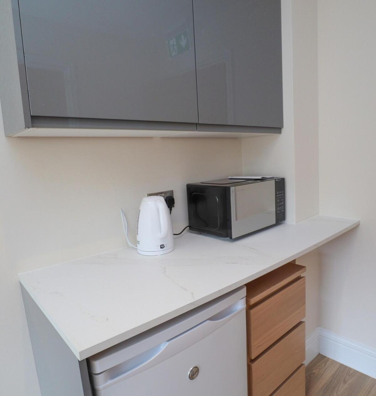 Green Nest Room With Private Bathroom 伊斯特布恩 外观 照片